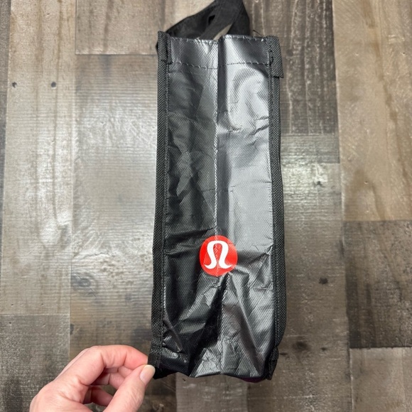 Lululemon Small Reusable Red Yoga Tote - Picture 2 of 7